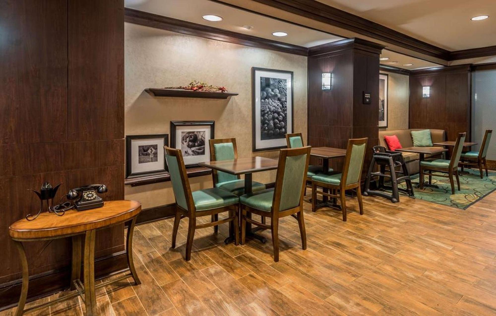 Hampton Inn New Albany Eksteriør billede