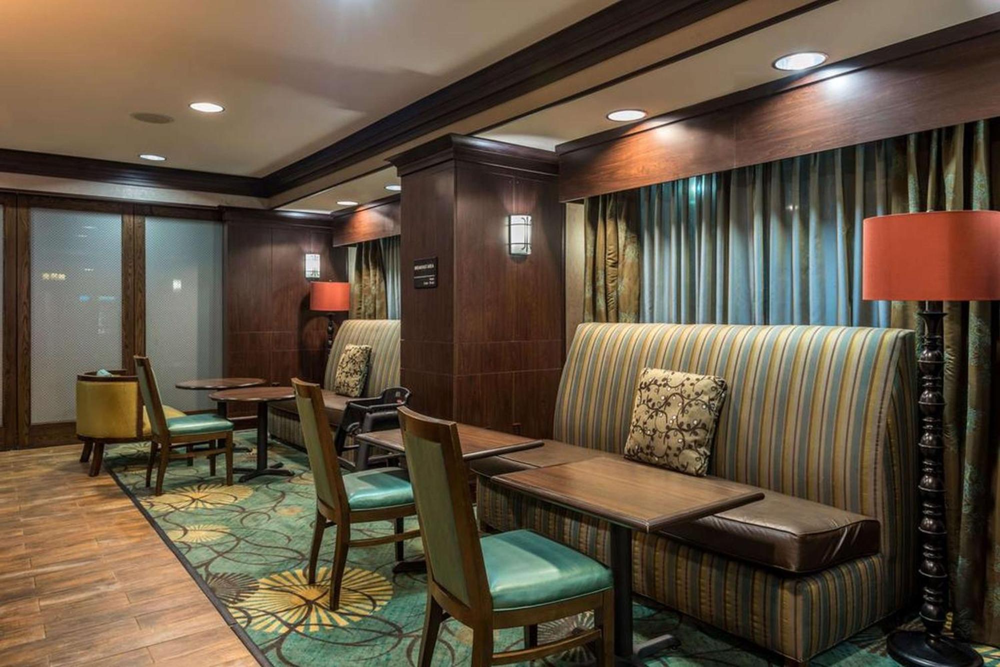 Hampton Inn New Albany Eksteriør billede