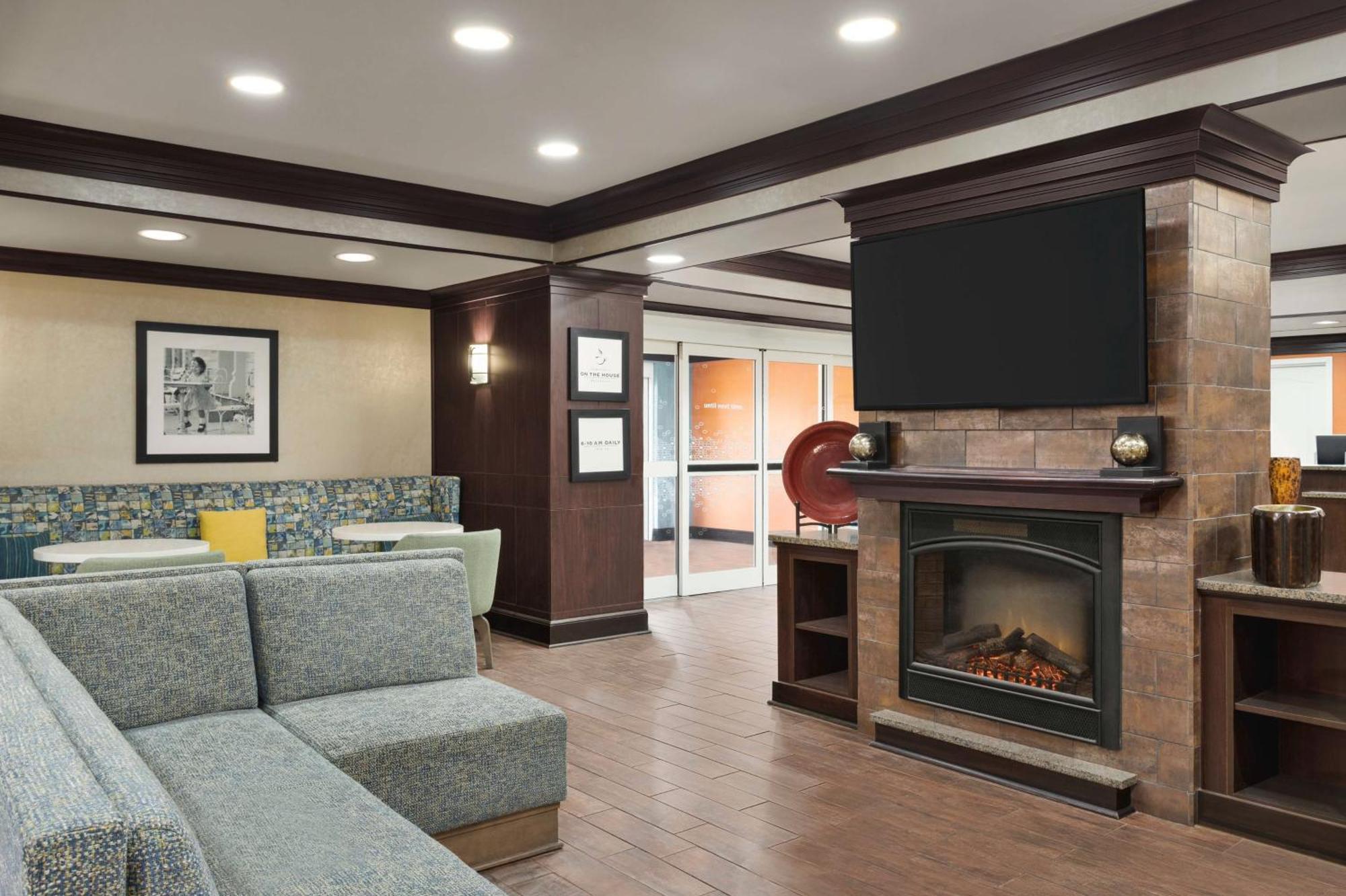 Hampton Inn New Albany Eksteriør billede